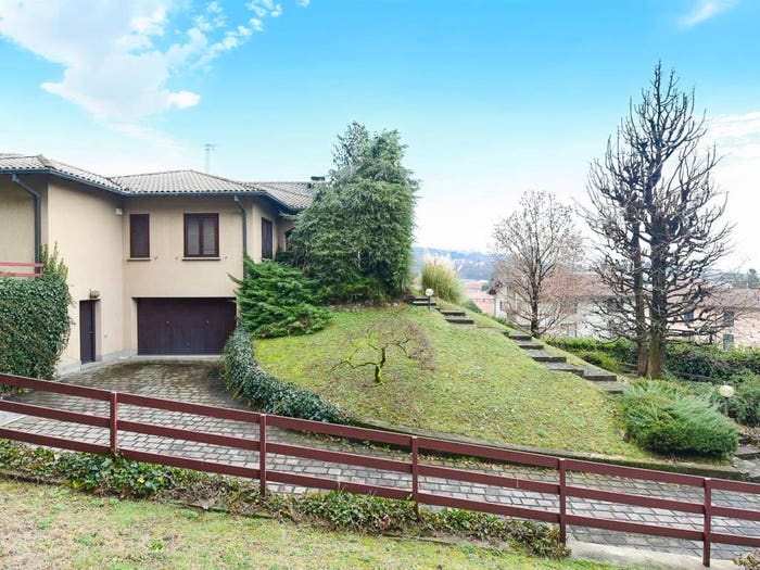 Casa con 6 locali in vendita in Via al Ronco, Albate Muggiò, Como