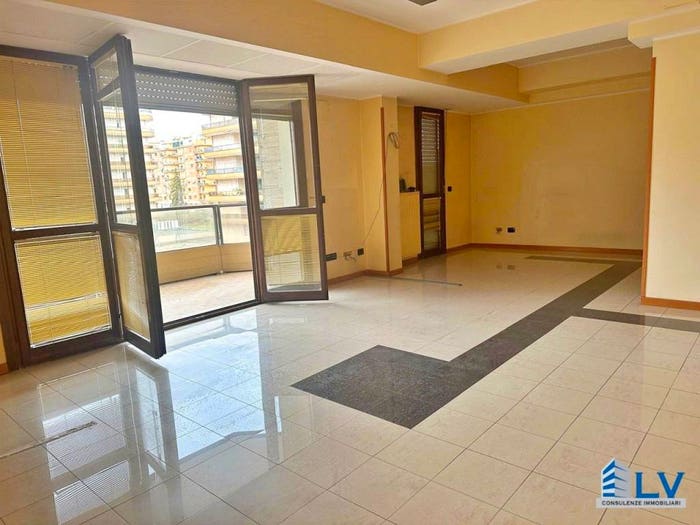 Appartamento con 6 locali in vendita in Via Marcello Mastroianni, Tribunale, Frosinone
