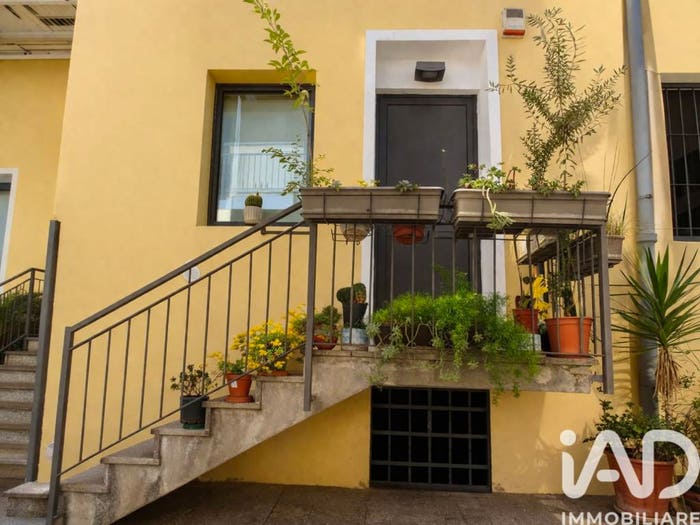 Appartamento quadrilocale in vendita in Via Sirtori, Porta Venezia, Milano