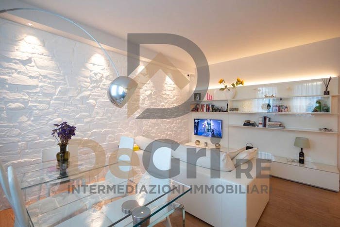 Appartamento trilocale in vendita in Centro Storico, Parma