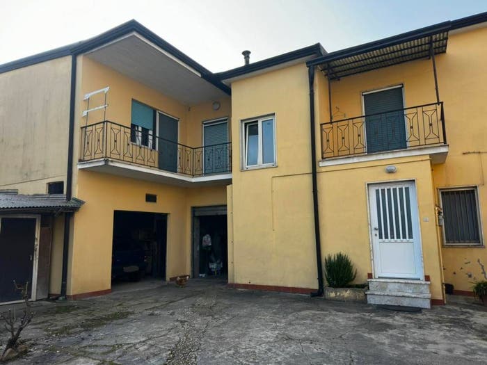 Casa con 5 locali in vendita in Via Pianodardine, Atripalda