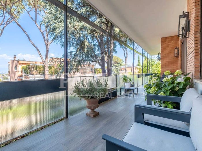 Appartamento con 6 locali in vendita in Via Giuseppe Vaccari, Camilluccia Farnesina, Roma