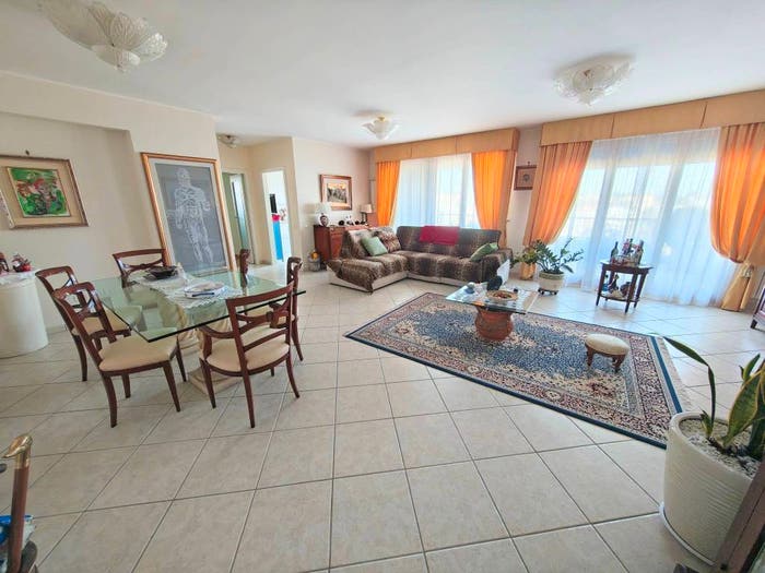 Casa con 6 locali in vendita in Via Caduti di Nassirya, Ospedale, Pescara