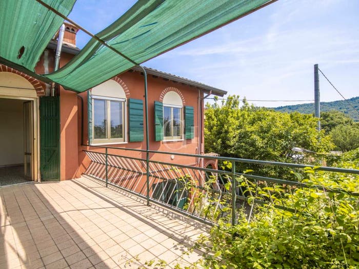 Casa quadrilocale in vendita in via Poiano, Garda