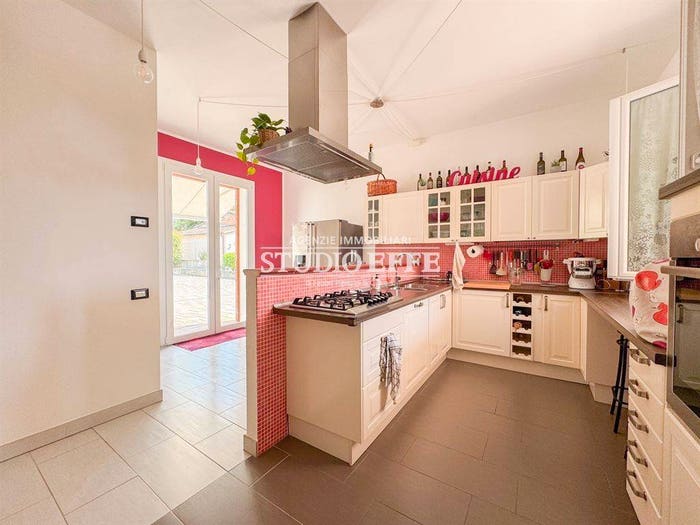 Casa con 6 locali in vendita in Villanova, Bagnacavallo