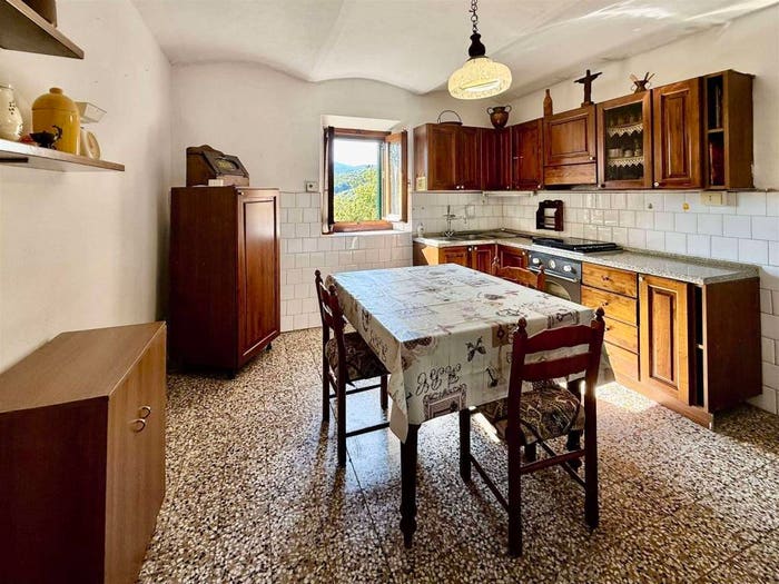 Casa con 5 locali in vendita in Capostrada, Pistoia
