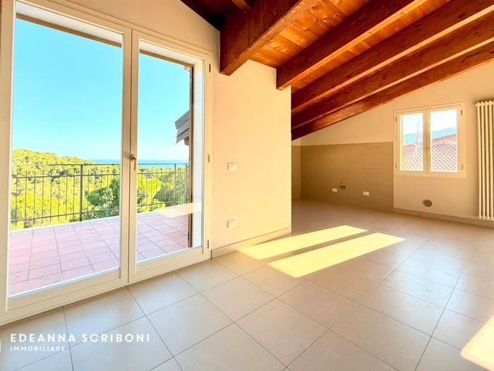 Appartamento trilocale in vendita in Via Del Lampin, Marina Di Andora, Andora