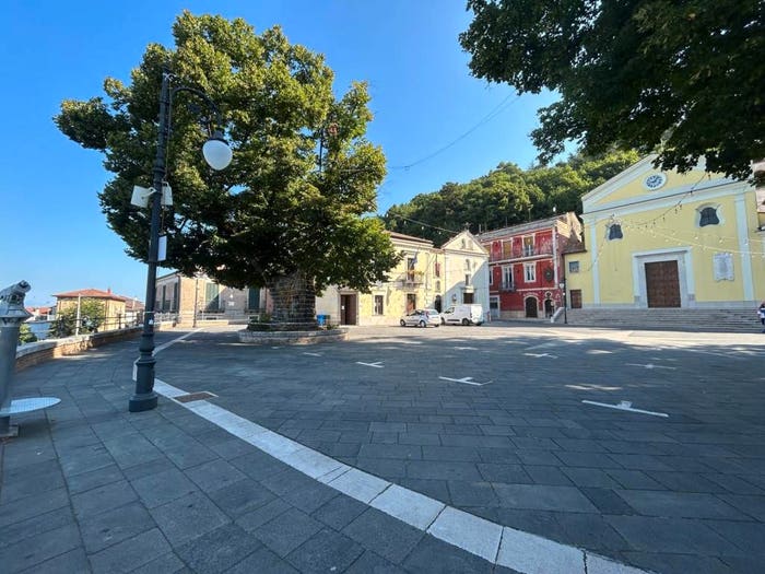 Appartamento con 6 locali in vendita in Piazza del Sole, Santo Stefano del Sole