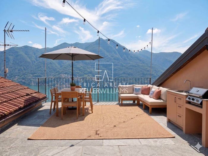 Appartamento trilocale in vendita in Via Guglielmo Marconi, Moltrasio