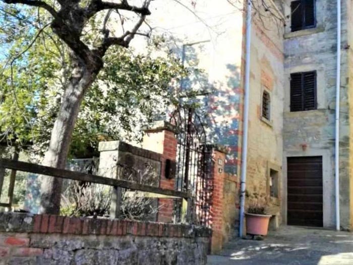 Casa con 6 locali in vendita in Castiglion Fibocchi