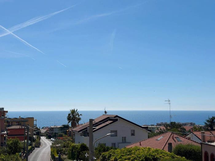 Appartamento trilocale in vendita in Via Magnone, Centro, Ceriale