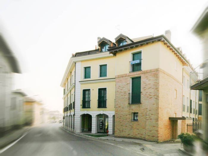 Casa bilocale in vendita in Via Giuseppe Garibaldi, Bolladello Peveranza, Cairate