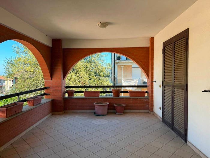 Appartamento quadrilocale in vendita in Via di Santa Cornelia, Valle Muricana, Roma