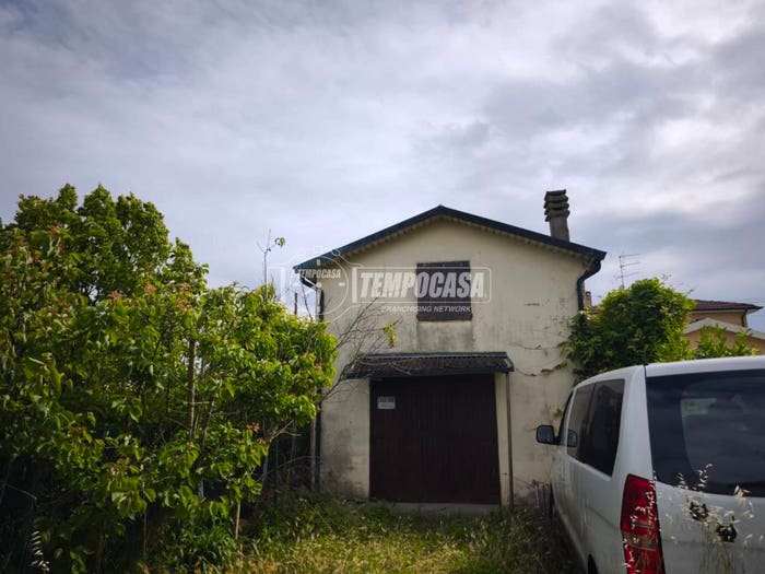 Casa bilocale in vendita in Via Casona, Dugliolo, Budrio