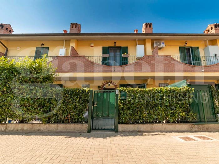Casa trilocale in vendita in via Roma E, Centro, Vellezzo Bellini