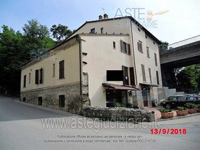 Appartamento con 5 locali in vendita in VIA CAMPANO, Centro, Teramo