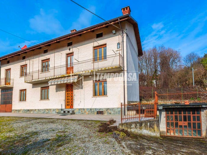 Casa con 6 locali in vendita in Via Variglia, Gassino Torinese