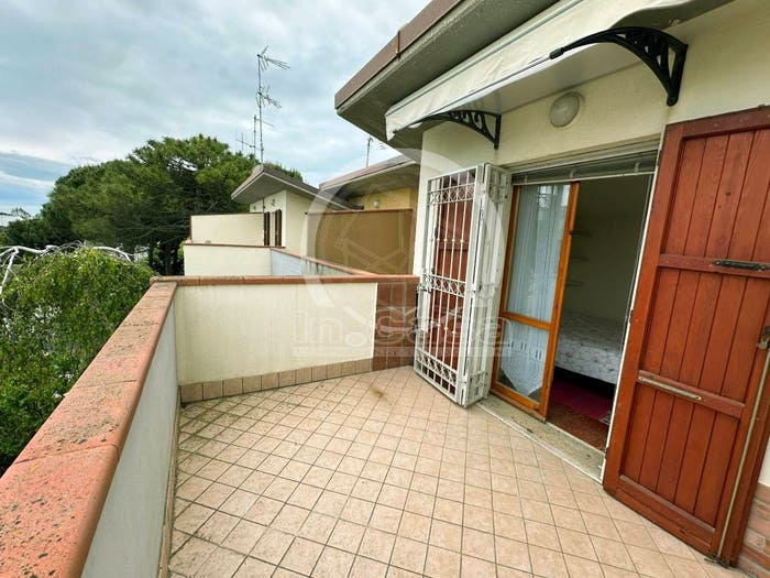Casa quadrilocale in vendita in Viale Vincenzo Bellini, Lido Adriano Lido di Dante, Ravenna