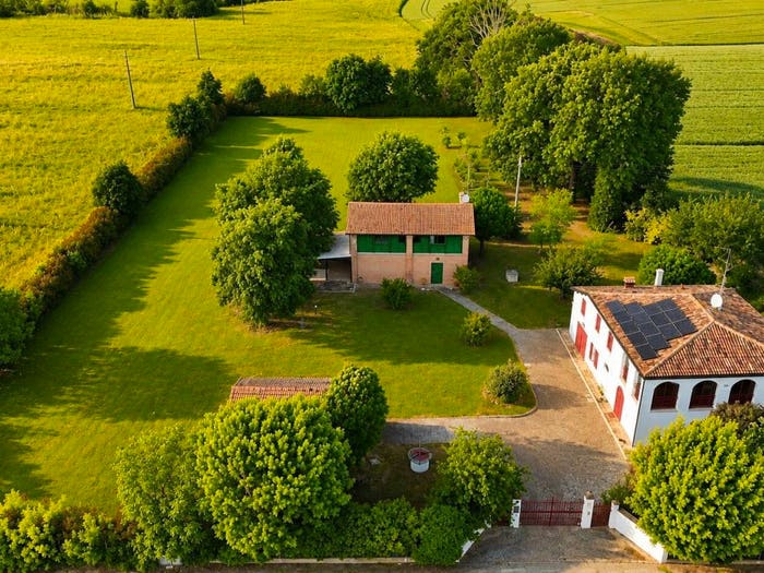 Casa con 6 locali in vendita in Via di Mezzo, Dozza
