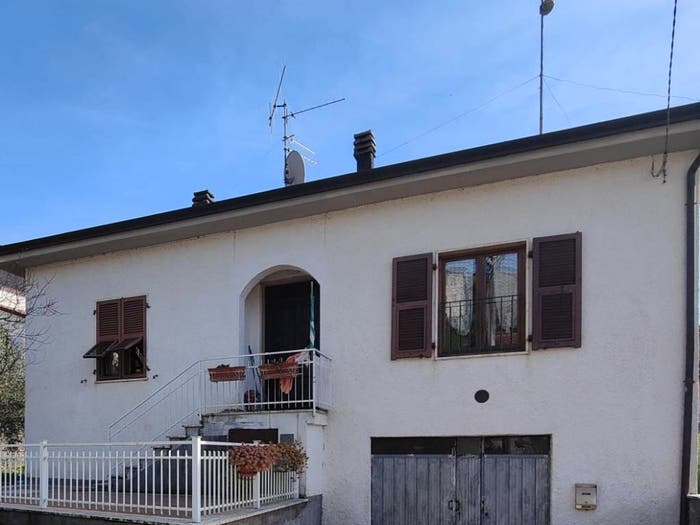 Casa con 6 locali in vendita in Via di Corte, Licciana Nardi