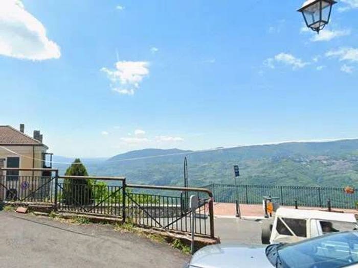 Appartamento trilocale in vendita in Via Tre Morette, Centro, Bellegra