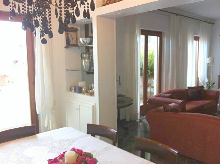 Appartamento con 6 locali in vendita in Via Sidney Costantino Sonnino, Sonnino, Cagliari
