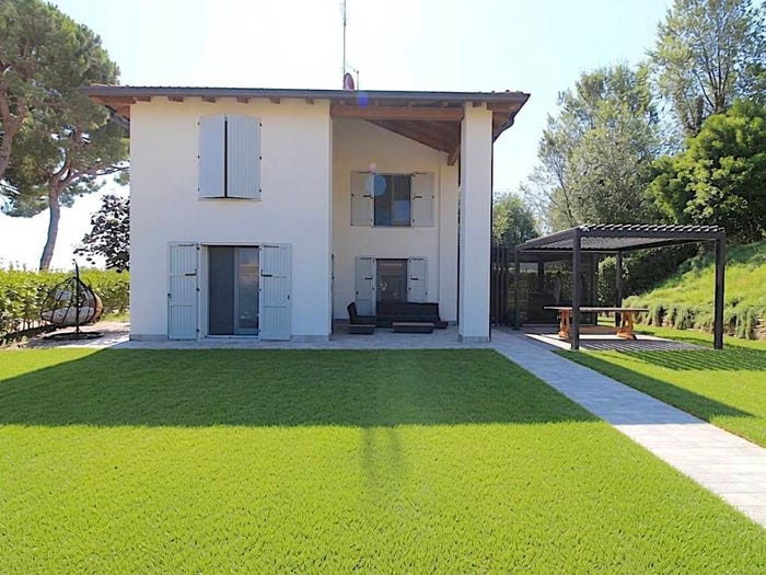 Casa quadrilocale in vendita in Strada Comunale San Cristoforo, Ozzano dell'Emilia