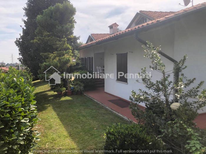Casa con 6 locali in vendita in Via Cristoforo Colombo, Centro, Ranica