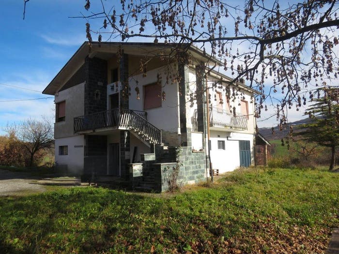 Casa con 5 locali in vendita in Frazione Fontanelle, Dernice