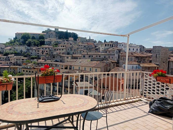 Appartamento con 5 locali in vendita in Via Francesca Caterina Ferrucci, Centro, Narni