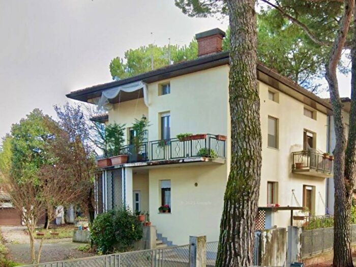 Casa bilocale in vendita in Via Zuglio, Palamostre, Udine