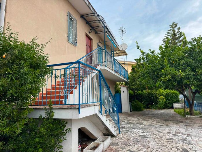Appartamento trilocale in vendita in Via Ugo Foscolo, Licinella Torre Di Paestum, Capaccio Paestum