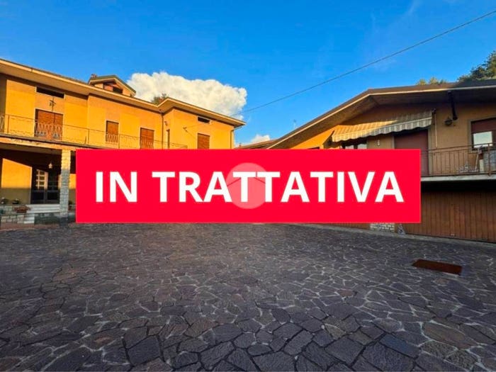 Casa con 6 locali in vendita in Via Combattenti, Centro, Credaro