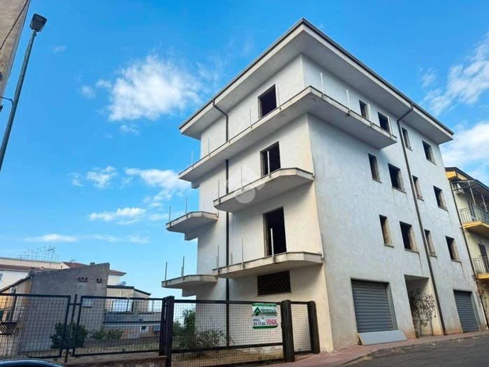 Appartamento con 6 locali in vendita in VIA DEI GASPERI, Corigliano Scalo, CoriglianoRossano