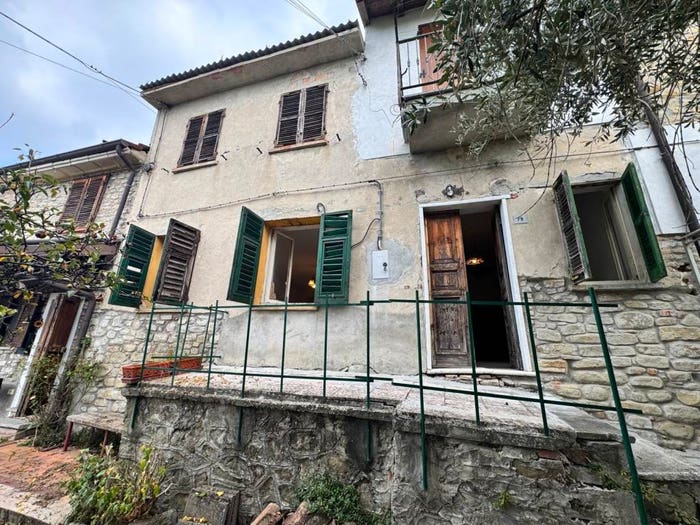 Casa trilocale in vendita in Località Gravanago, Fortunago