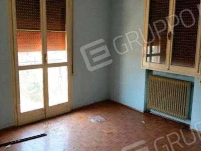 Appartamento con 5 locali in vendita in Via g pascoli, Centro, Bondeno
