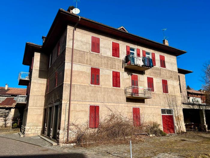 Casa con 6 locali in vendita in Via alla Pineta, Cavareno