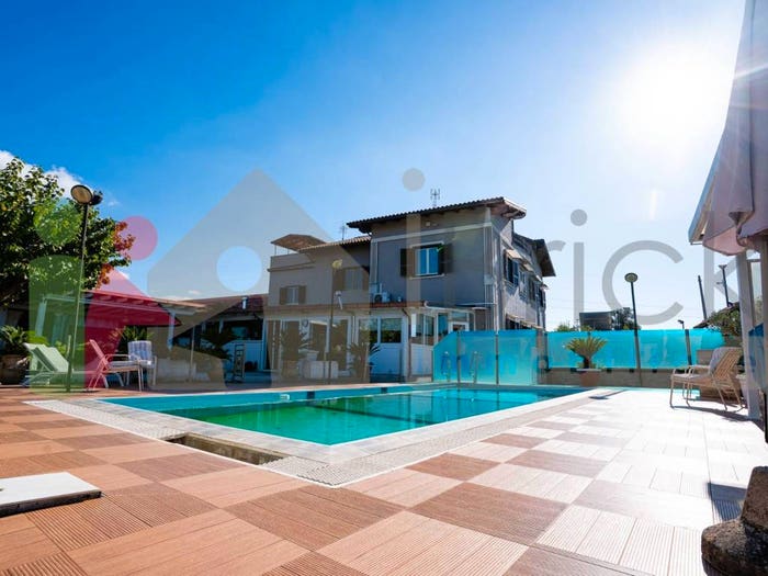 Casa con 6 locali in vendita in Via Dora Baltea, Riserva Nuova Buon Riposo, Aprilia