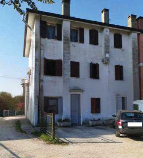 Appartamento trilocale in vendita in Via Corso, Mazzon, Camposampiero