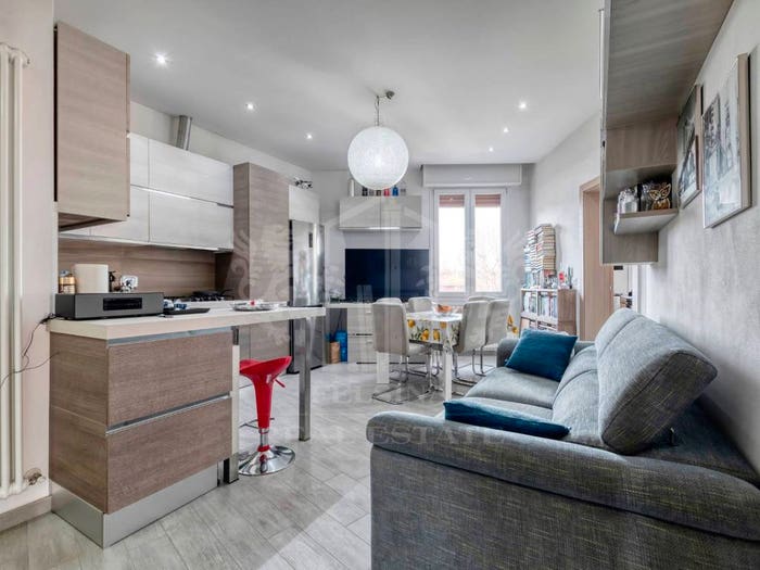 Appartamento trilocale in vendita in Via Filippo Corridoni, Centro Marullina, Casalecchio di Reno