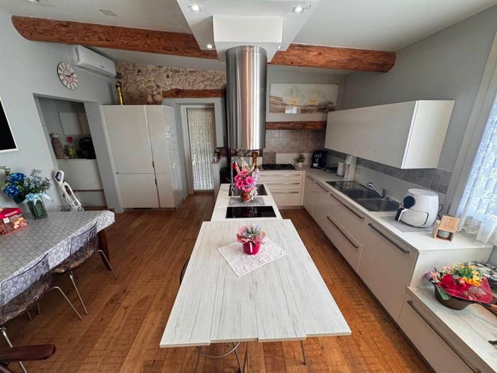 Casa con 6 locali in vendita in Via Maso, Montecchio Maggiore