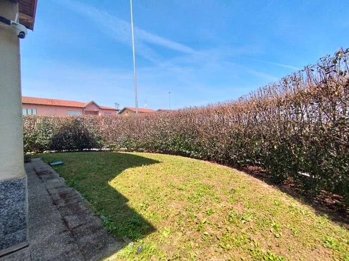 Appartamento trilocale in vendita in Via Camillo Benso di Cavour, Torriano, Certosa di Pavia