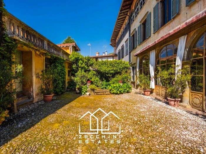 Casa in vendita in Via Dante Alighieri, Centro, Gandino