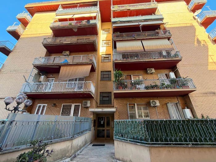 Appartamento quadrilocale in vendita in Via dei Platani, Collefiorito, Guidonia Montecelio