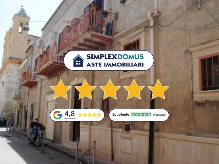 Appartamento con 6 locali in vendita in via Medici, Ravanusa