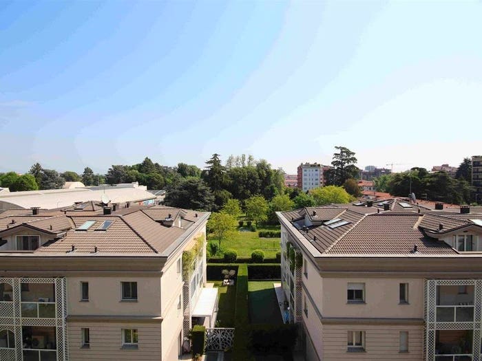Appartamento con 5 locali in vendita in Via Don Minzoni, Triante, Monza