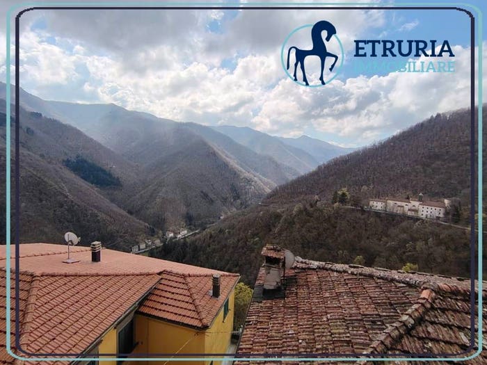 Casa quadrilocale in vendita in Località Castello, Sambuca Pistoiese