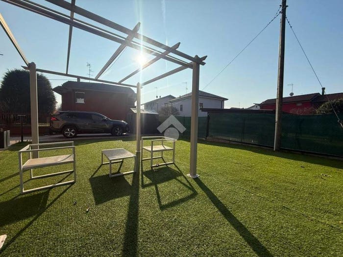 Casa trilocale in vendita in Via Abruzzo, Cascina Amata, Cantù