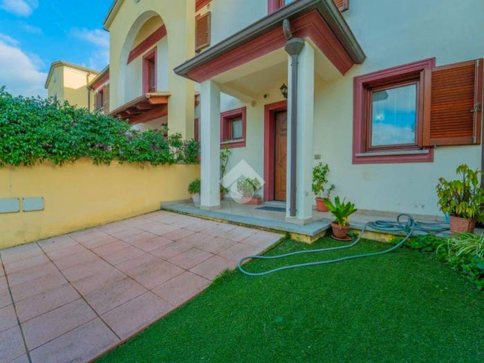 Casa bilocale in vendita in Via Eraclito, Viale Aldo Moro Ospedale Vecchio, Olbia