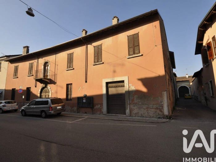 Casa con 6 locali in vendita in Via Roma, Medole